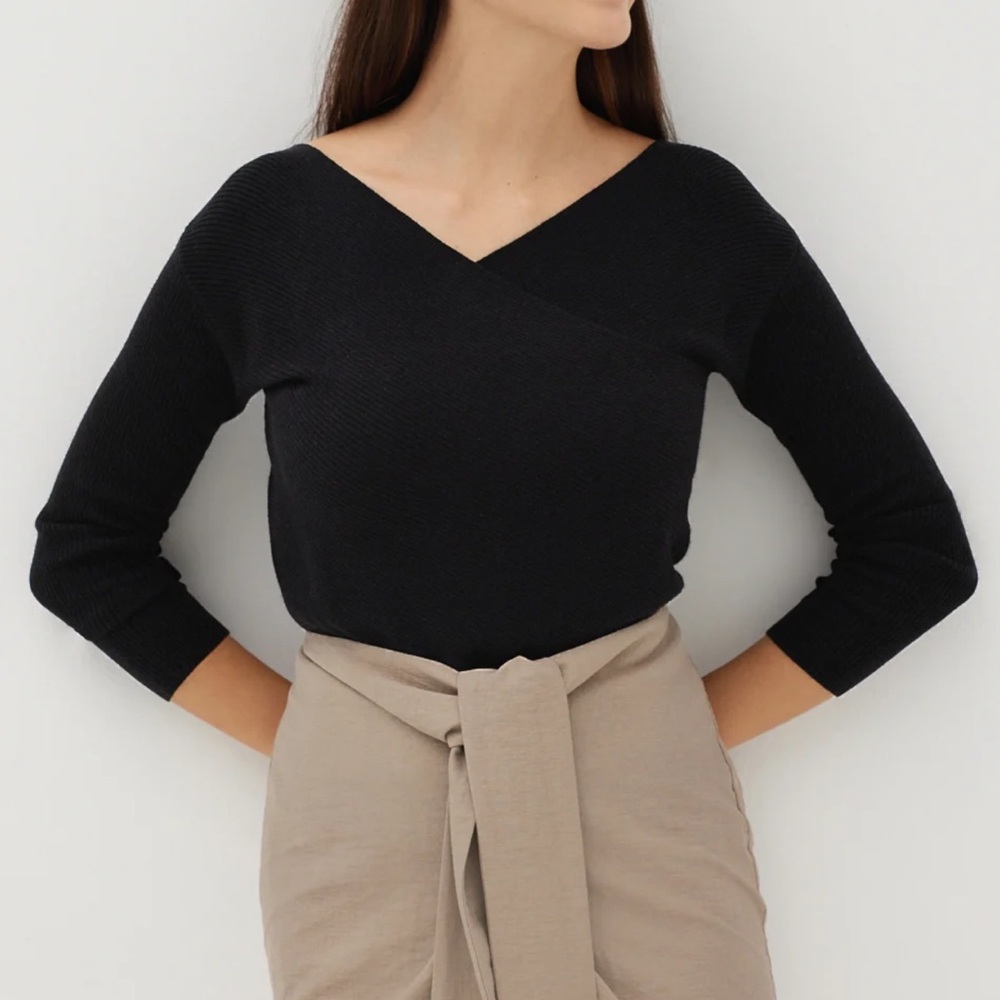 Love Bonito V-Neck Knit Top, Black, Women’s XS